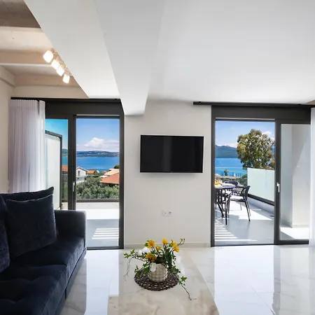 Endless Blue Maisonette Apartment Nikiana