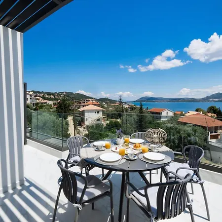 Endless Blue Maisonette Apartment *