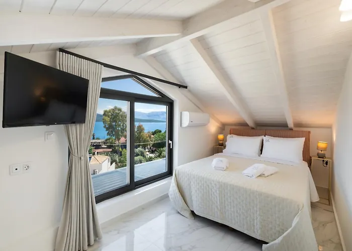 Endless Blue Maisonette * Nikiana