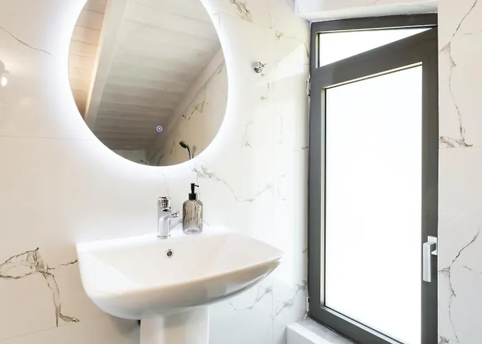 Endless Blue Maisonette