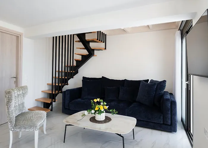 Endless Blue Maisonette Nikiana